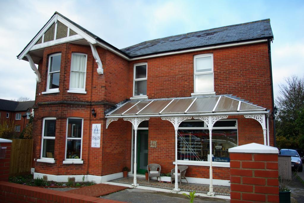 Old Church House Newport  Exterior foto